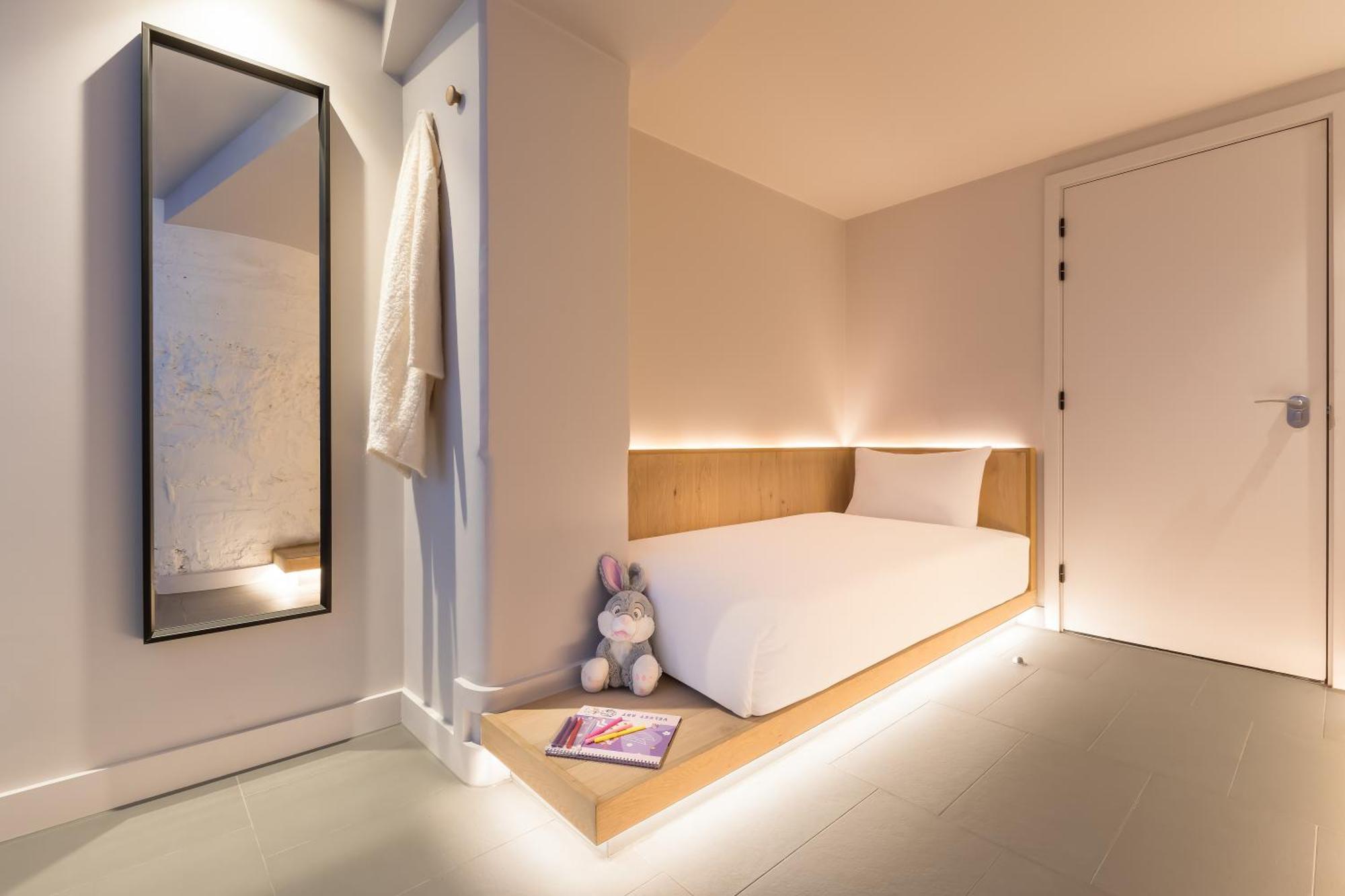 לונדון Zedwell Underground Hotel Tottenham Court Rd חדר תמונה